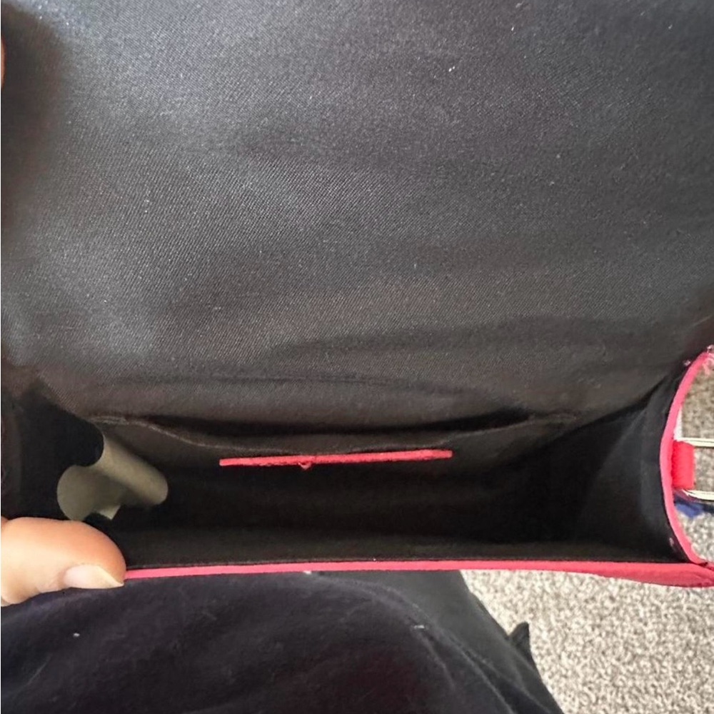 Kendall & Kylie Vibrant Pink Crossbody Bag - Picture 4 of 4